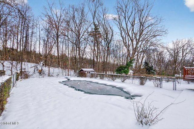 25 Dino Drive, Malta, NY 12019