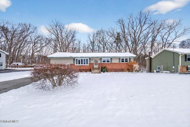 25 Dino Drive, Malta, NY 12019