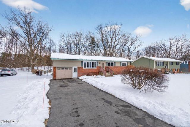 25 Dino Drive, Malta, NY 12019