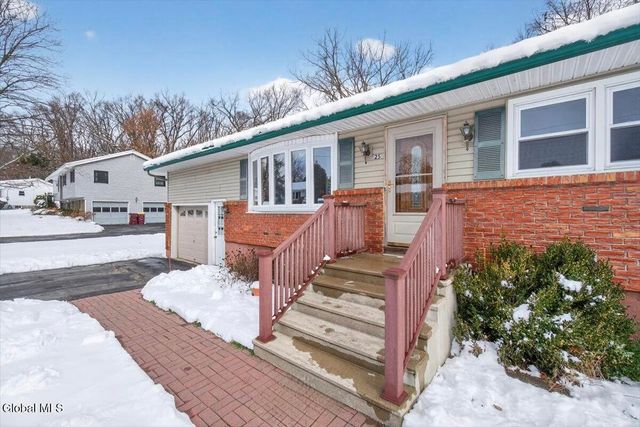 25 Dino Drive, Malta, NY 12019