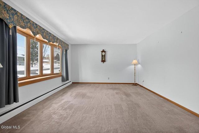 25 Dino Drive, Malta, NY 12019