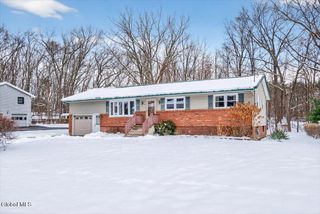 25 Dino Drive, Malta, NY 12019