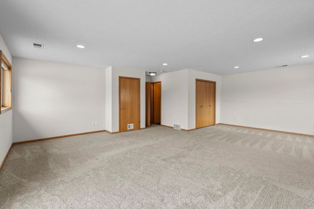 935 Aspen Lane, Montrose, MN 55363