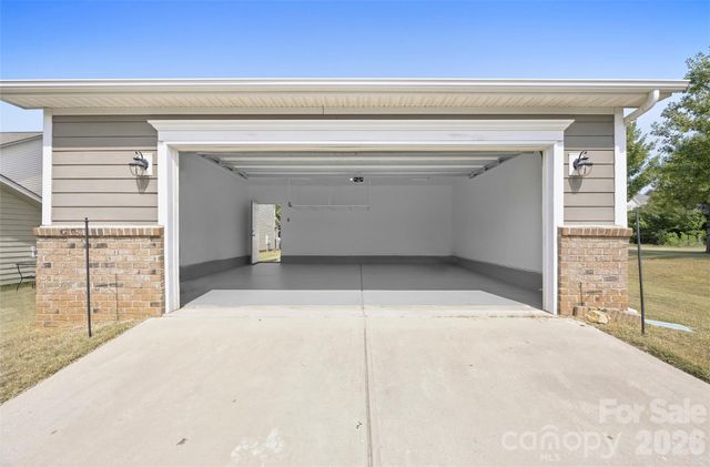 2015 Kensley Drive, Waxhaw, NC 28173