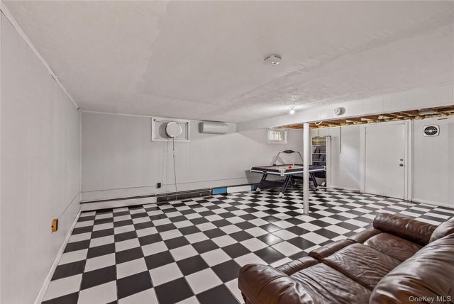 17 Sunset Drive, Suffern, NY 10901