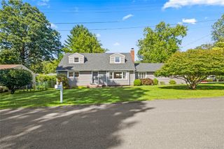 17 Sunset Drive, Suffern, NY 10901