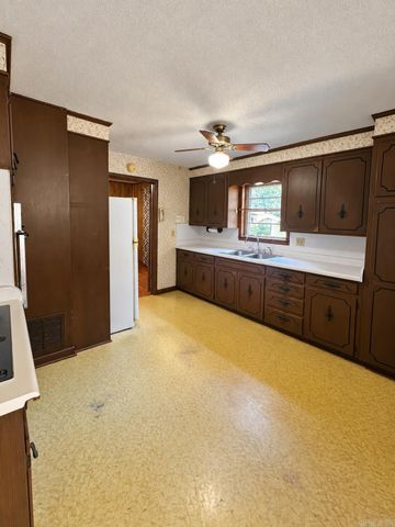19016 Hwy 51, Rockport, AR 72104