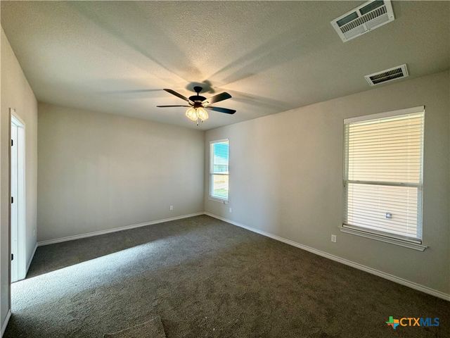 2576 Settlers Oak Drive, Belton, TX 76513