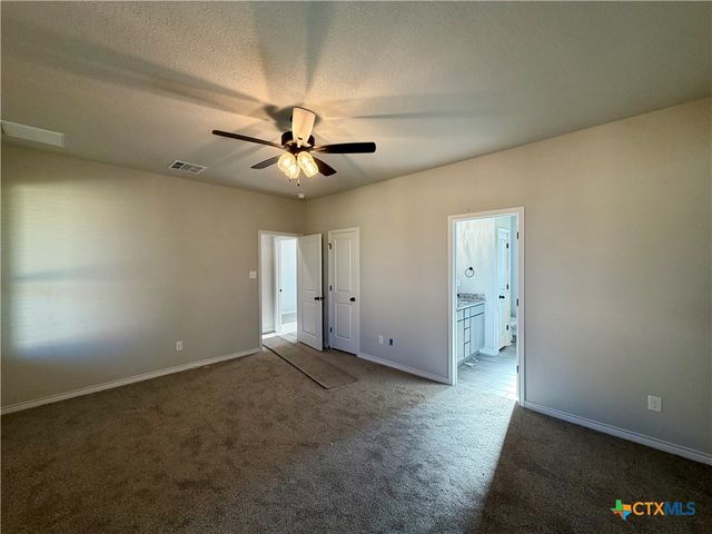 2576 Settlers Oak Drive, Belton, TX 76513