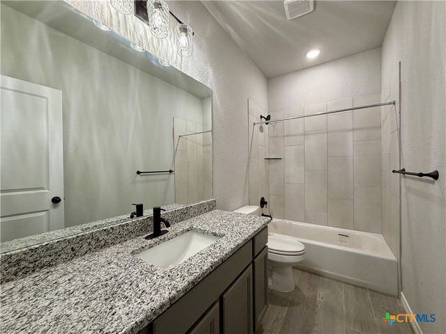 2576 Settlers Oak Drive, Belton, TX 76513