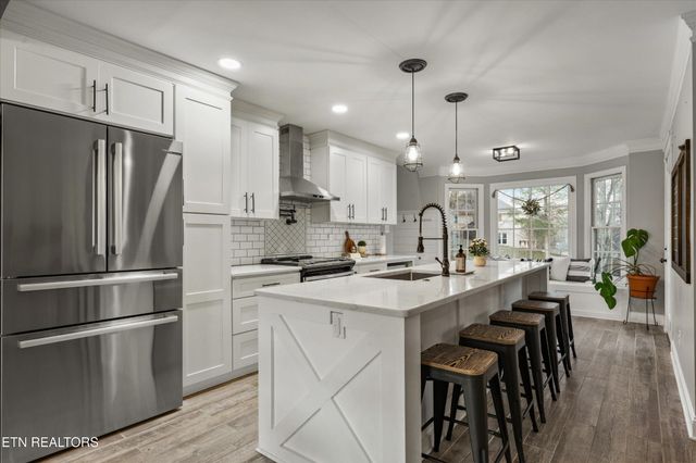 1942 Cedardale Lane, Knoxville, TN 37932