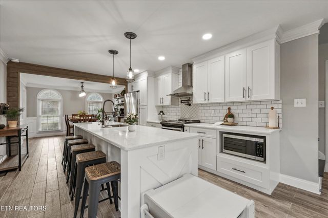 1942 Cedardale Lane, Knoxville, TN 37932