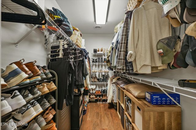 1942 Cedardale Lane, Knoxville, TN 37932