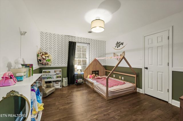 1942 Cedardale Lane, Knoxville, TN 37932