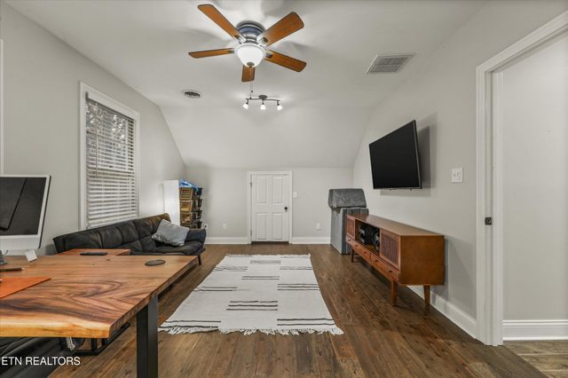 1942 Cedardale Lane, Knoxville, TN 37932