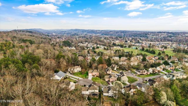 1942 Cedardale Lane, Knoxville, TN 37932