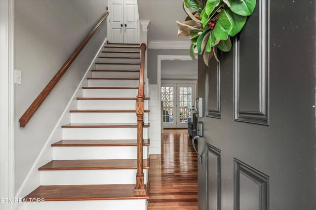 1942 Cedardale Lane, Knoxville, TN 37932