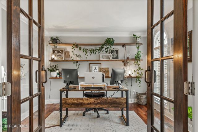 1942 Cedardale Lane, Knoxville, TN 37932