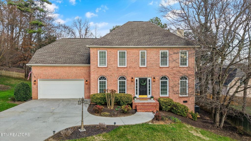 1942 Cedardale Lane, Knoxville, TN 37932