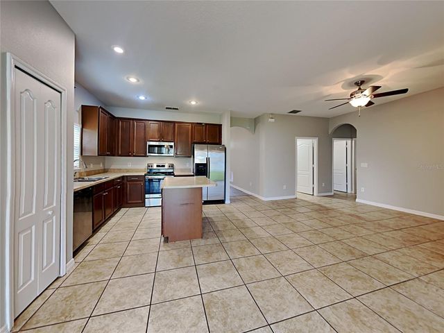 121 ISLAMORADA WAY, Sanford, FL 32771