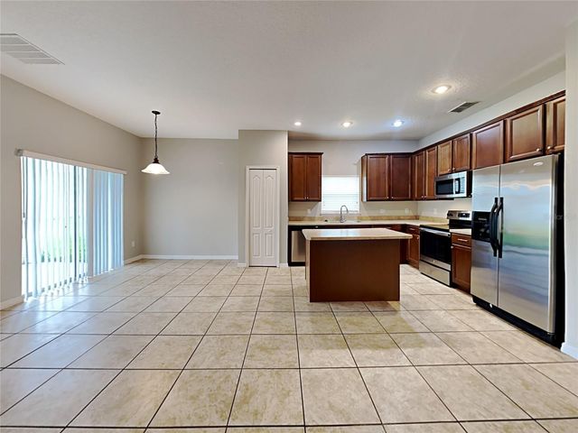 121 ISLAMORADA WAY, Sanford, FL 32771