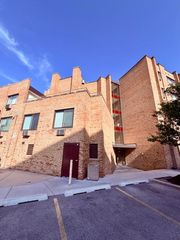5348 N Cumberland Avenue 300, Chicago, IL 60656
