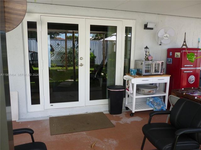 19372 SW 119th Court, Miami, FL 33177