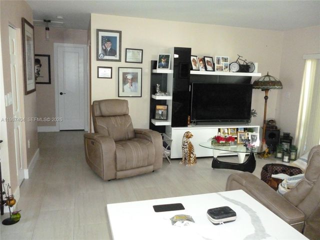 19372 SW 119th Court, Miami, FL 33177