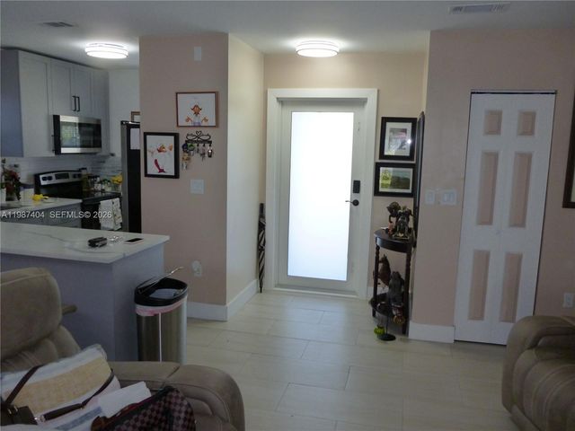 19372 SW 119th Court, Miami, FL 33177