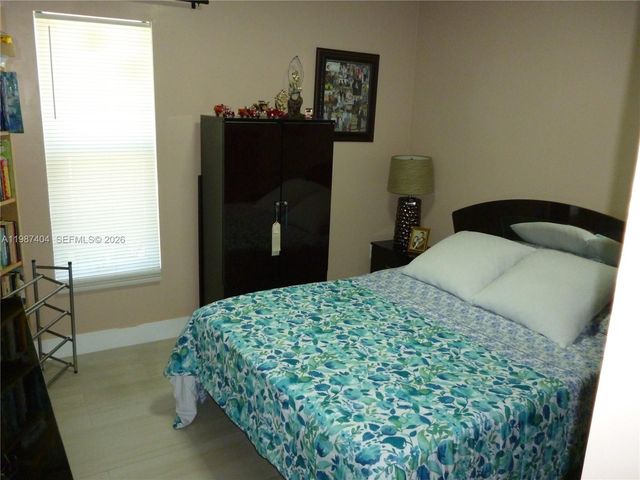 19372 SW 119th Court, Miami, FL 33177