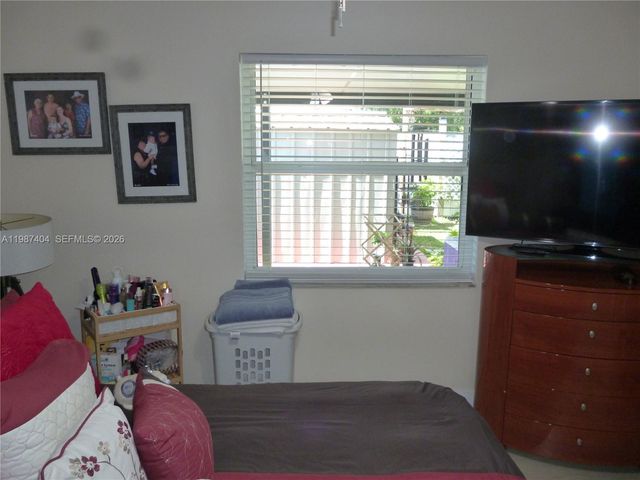 19372 SW 119th Court, Miami, FL 33177