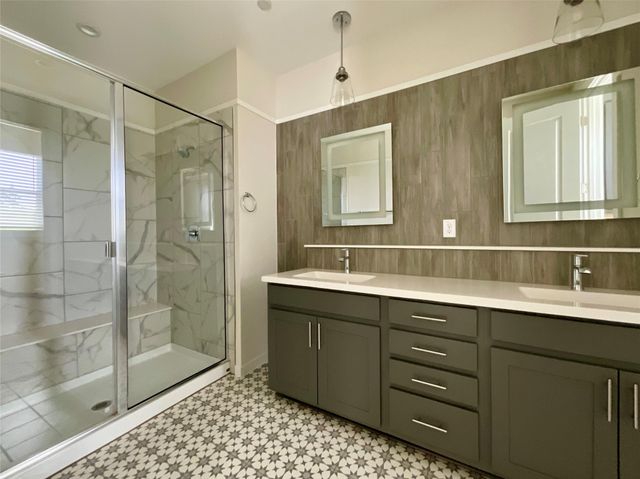 12001 Vista Parke DR 203, Austin, TX 78726