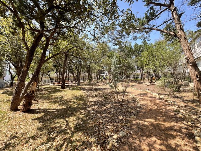 12001 Vista Parke DR 203, Austin, TX 78726