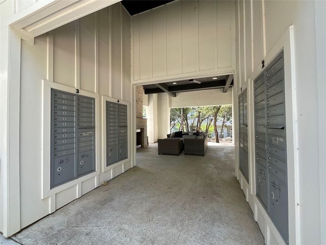 12001 Vista Parke DR 203, Austin, TX 78726