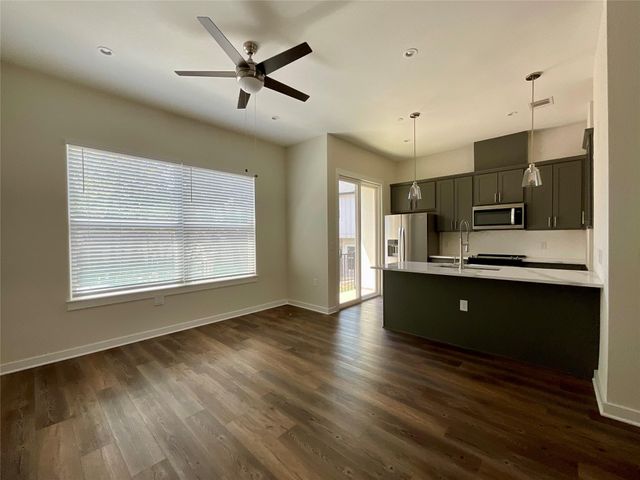 12001 Vista Parke DR 203, Austin, TX 78726