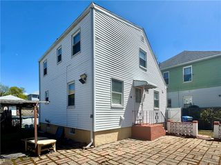 215 Roosevelt Street, Providence, RI 02909