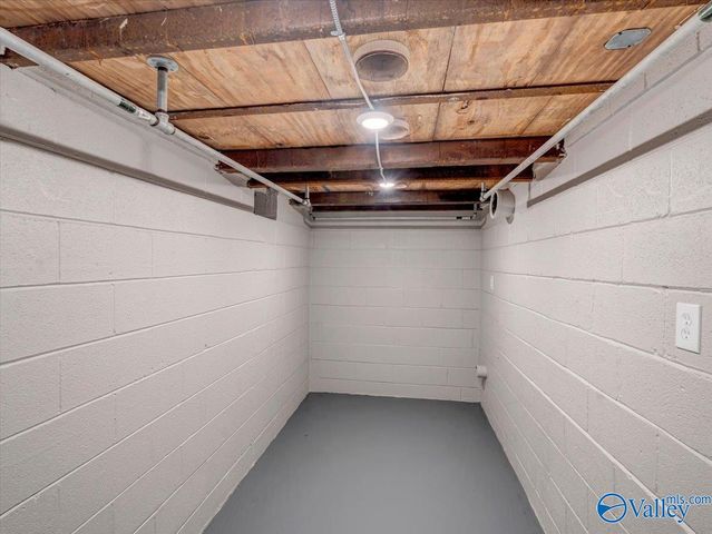 2402 Polk Drive NE, Huntsville, AL 35801