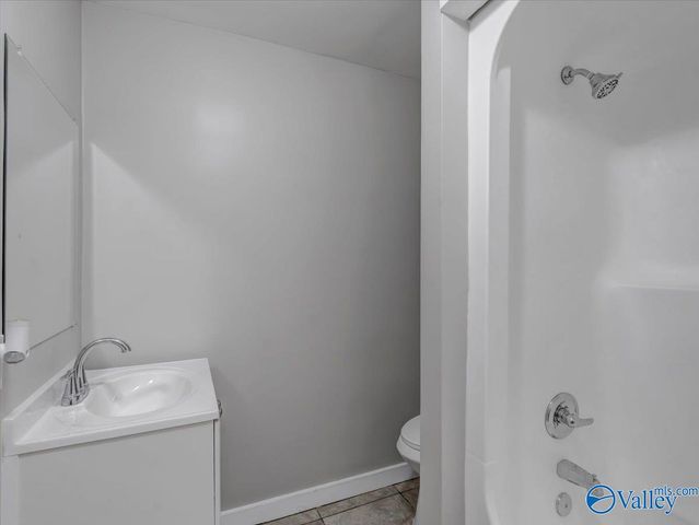2402 Polk Drive NE, Huntsville, AL 35801
