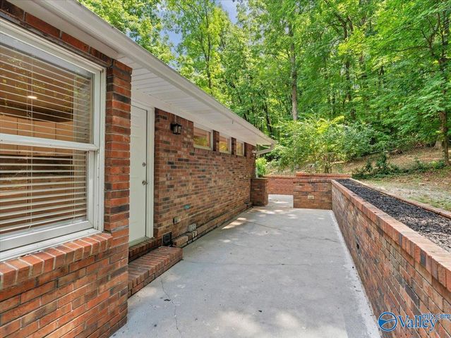 2402 Polk Drive NE, Huntsville, AL 35801