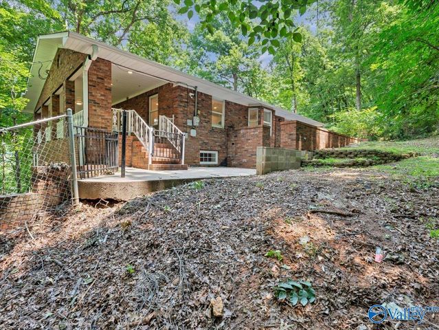 2402 Polk Drive NE, Huntsville, AL 35801