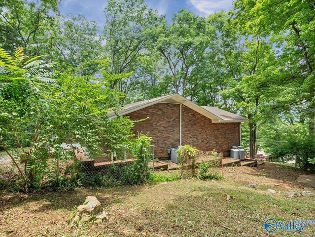 2402 Polk Drive NE, Huntsville, AL 35801