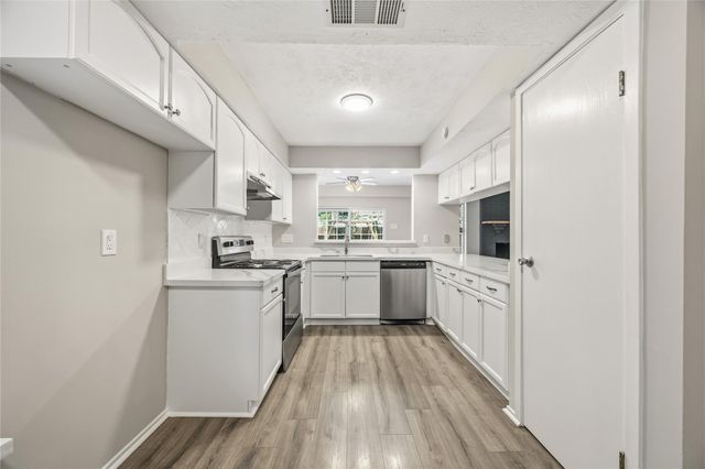 3119 Glade Springs Drive, Kingwood, TX 77339