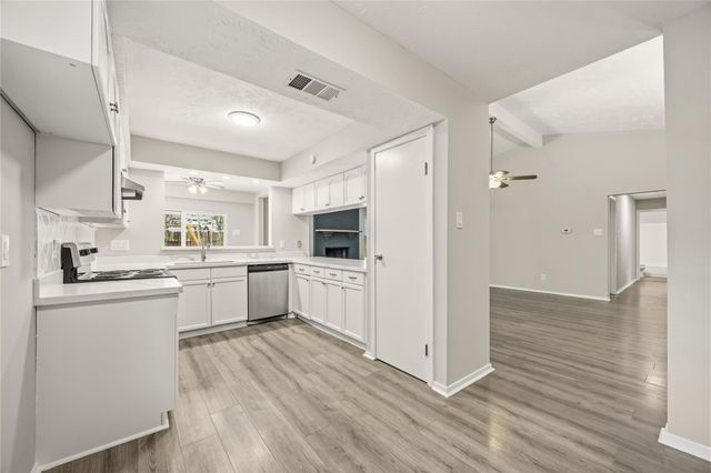 3119 Glade Springs Drive, Kingwood, TX 77339
