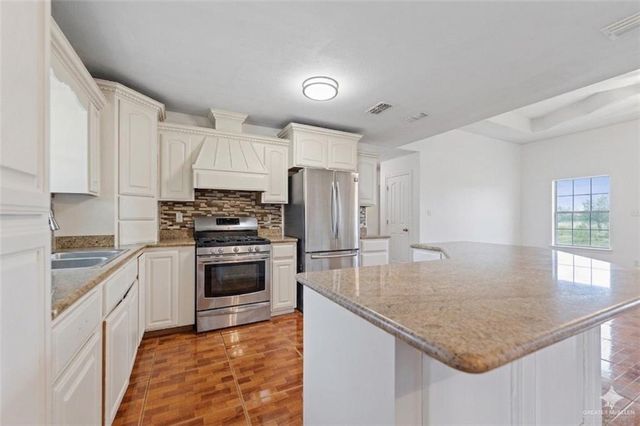 24175 Engleman Road, Edcouch, TX 78538