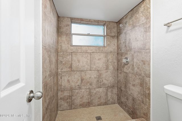 1631 WINDHAVEN Drive E, Jacksonville, FL 32225