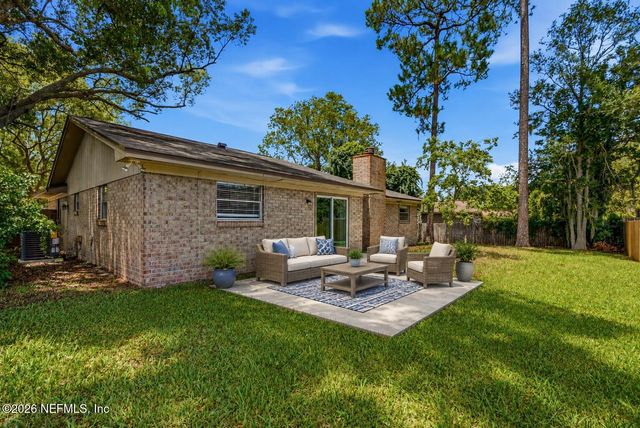 1631 WINDHAVEN Drive E, Jacksonville, FL 32225