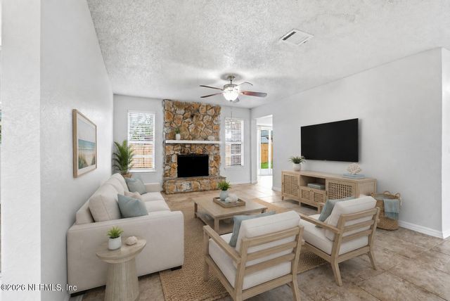 1631 WINDHAVEN Drive E, Jacksonville, FL 32225
