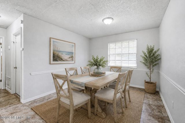 1631 WINDHAVEN Drive E, Jacksonville, FL 32225