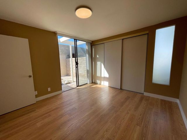 837 N Calle De Pinos, Palm Springs, CA 92262