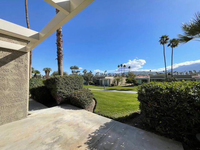 837 N Calle De Pinos, Palm Springs, CA 92262